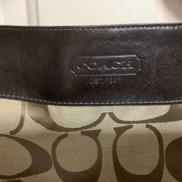Coach Bag - Picture 4 of 10